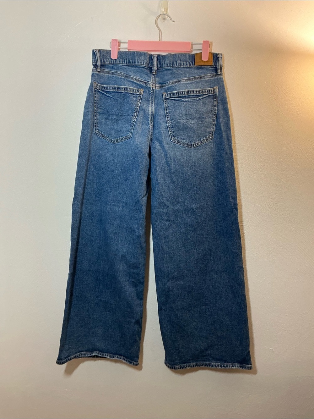 AE Low-Rise Baggy Ultra Wide-Leg Jean Size 4 Regular - Picture 2 of 12